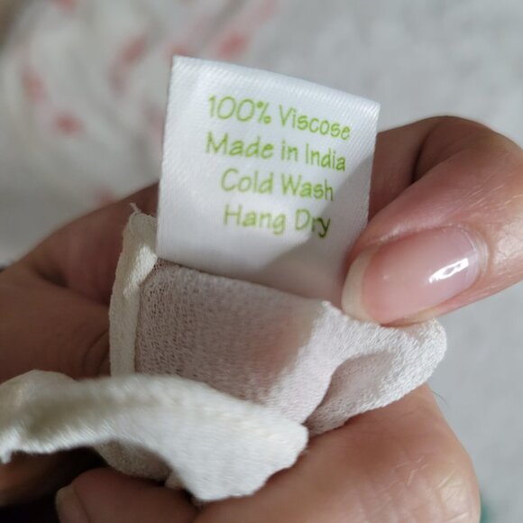 Turtle Beach Designs White Scarf with Beads accent on Trim - Picture 6 of 11